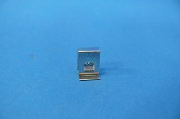 Plug-in retainer BMW E39 E46 E60 E61 E65 E66 E70 E71 E83 E84 E90 E91 F20 F25 R56 R57 R60