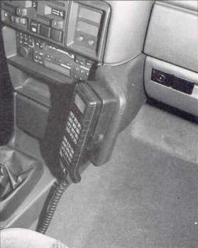 KUDA Telefonkonsole passend für Opel Vectra A / Calibra ab 89 bis 95 Kunstleder schwarz
