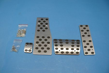 Aluminium Pedals for Automatic (4 pieces) for all Mercedes