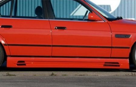 RIEGER Türschweller RECHTS mit Schacht passend für BMW 5er E34 Limousine/Touring