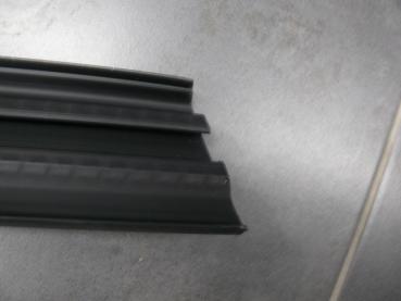 Gummileiste hinten BMW 3er E30 bis 7/87, Cabrio bis 10/90