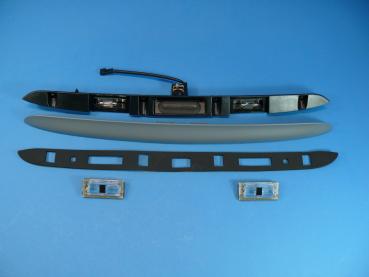 Griffleiste Heckklappe mit Taster GRUNDIERT BMW 3er E46 Limousine Compact