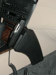 KUDA Telefonkonsole passend für BMW X3 (E83) ab 01/04 - 12/11 Leder schwarz