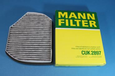 MANN & HUMMEL Innenraumfilter mit Aktivkohle passend für Chrysler, Mercedes W202/W208/W210