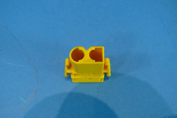 Plug YELLOW for Headlights BMW E30 E32 E34 (1pcs.)