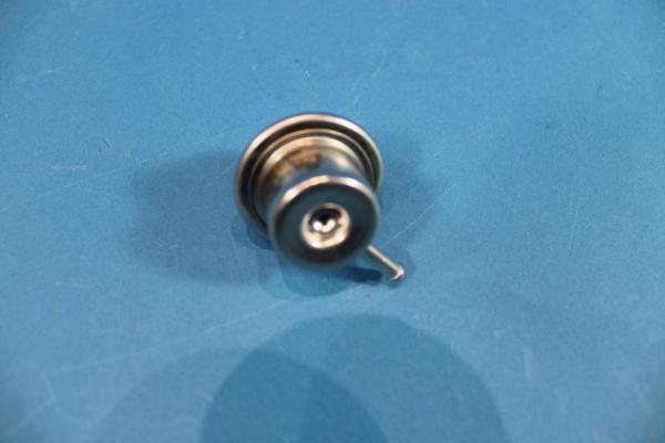 BOSCH Druckregler BMW E31 E32 E34 E36 E38 E39 E53