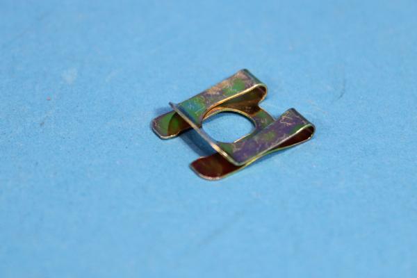 Klammer A12 für BMW Gasfeder Verdeckkasten BMW 3er E36 / E46 Cabrio