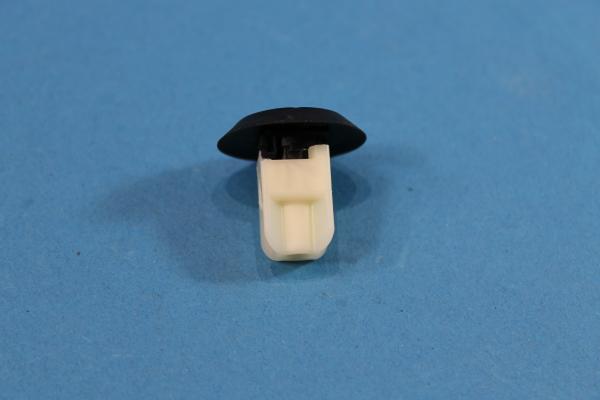 Expanding rivet for BMW F06 F12 F13 F20 F21 F22 F23 F30 F31 F32 F33 F34 F36 F39 F44 F48 F80 F82 F83 F87 F87N F91 F92 F93 F95 F96 F97 F98 G01 G02 G05 G06 G07 G11 G12 G14 G15 G16 G29 M40i I01 I12 I15 F54 F55 F56 F56E F57 F60
