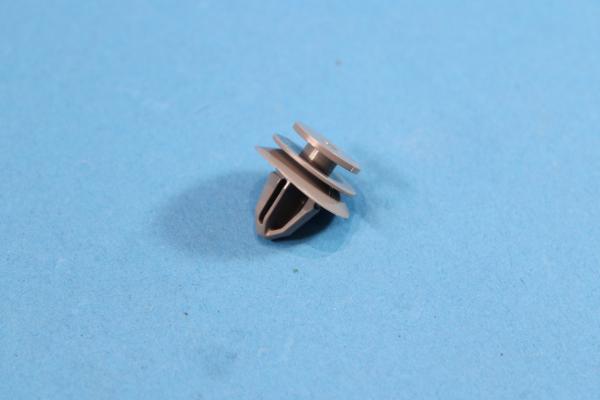 Clip grey BMW F44 F93 F97 F98 G01 G02 G16 G32 MINI F56E