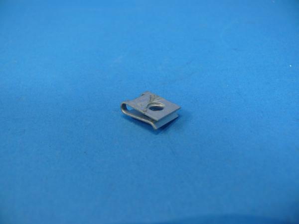 C-Clip Blechmutter 4.2-2.2-2.8mm BMW E60 E61 E63 E64 E65 E66 E67 F01 F02 F04 Mini R58 R59