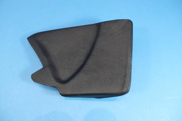 KUDA Telefonkonsole passend für Polo III ab 09/94 bis 10/99 (Typ 6N) / Seat Ibiza II ab 93 bis 07/99 (Typ 6K) / Seat Arosa ab 97 bis 10/00 (Typ 6H) / Cordoba ab 93 bis 07/99 (Typ 6K) (Montage oben) Leder schwarz