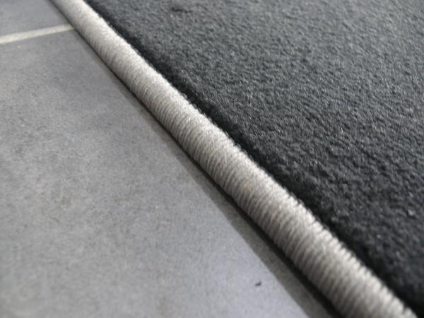 Floor mats 4 pcs. black/grey outline fit for BMW 5er E28 all