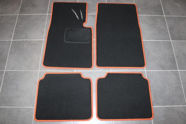 Fussmatten 4 tlg. schwarz/Kettlung orange passend für BMW 02 E10