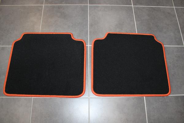 Fussmatten 4 tlg. schwarz/Kettlung orange passend für BMW 02 E10