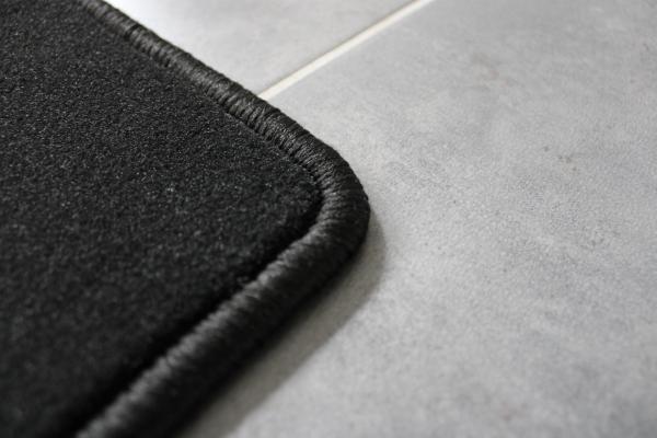 Fussmatten 4 tlg. schwarz/Kettlung schwarz passend für BMW 3er E30 Cabrio