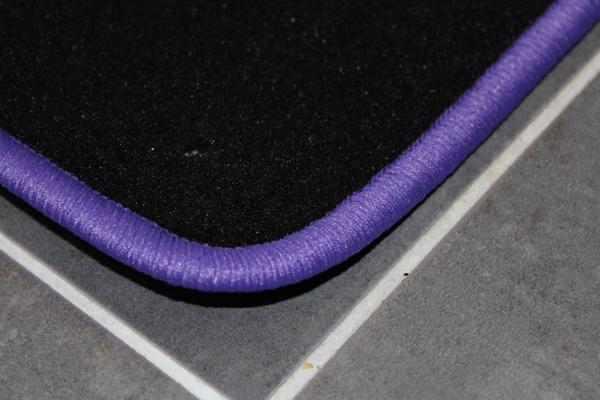 Fussmatten 4 tlg. schwarz/Kettlung violett passend für BMW 5er E34 Limousine / Touring