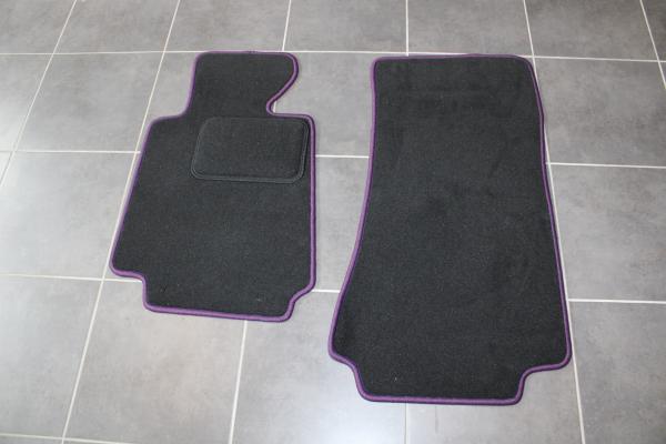 Fussmatten 4 tlg. schwarz/Kettlung violett passend für BMW 8er E31 Coupé