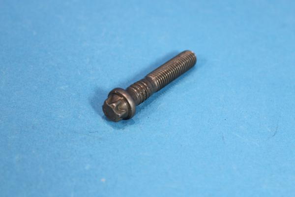 Pleuelschraube M9x47mm BMW E30 E31 E32 E36 E38 E39 E46 E53 E60 E61 E63 E64 E65 E66 E70 E71 E82 E83 E84 E85 E87 E88 E89 E90 E91 E92 E93 F01 F02 F06 F07 F10 F11 F12 F13 F15 F16 F20 F21 F22 F23 F25 F26 F30 F31 F32 F33 F34 F36 F39 F45 F46 F48 F80 F82 F83 F87