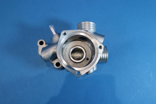 Thermostat housing M20 BMW E28 E30 E34 Z1