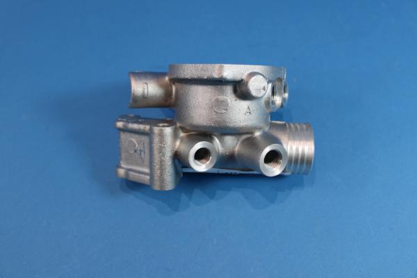 Thermostat housing M20 BMW E28 E30 E34 Z1