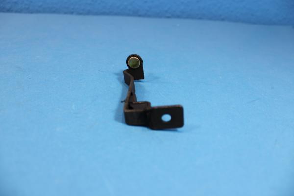 Bracket rear right Sound protection cap BMW E31 E32 E34 E38
