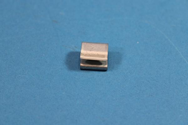 Cable holder BMW E31 E36 E38 E39 E46 E60 E61 E63 E64 E85 F10 F11 F25 F26 R55 R56 R57 R58 R59 R60 R61