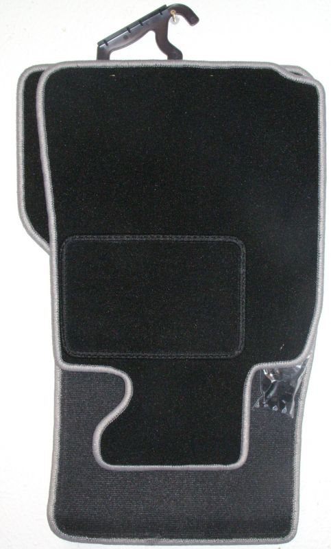 Floor mats 4 pcs. black/silvergrey outline Mercedes W123 not Cou