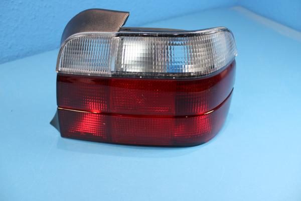 rot/weiße Rückleuchte rechts passend für BMW 3er E36 Compact