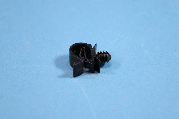 Leitungshalter BMW E31 E36 E38 E39 E46 E53 E60 E61 E65 E66 E84 E85 E90 E91 E92 E93 F01 F02 F06 F07 F10 F11 F12 F13 F39 F48 F93 G01 G02 G05 G06 G07 G16 G20 G21 G30 G31 G32 K21 K25 K25H K34 K48 K50 K51 K52 K53 K54 K61 K67 K69 K72 K80 K81 K82 K83 K84 I12 I15