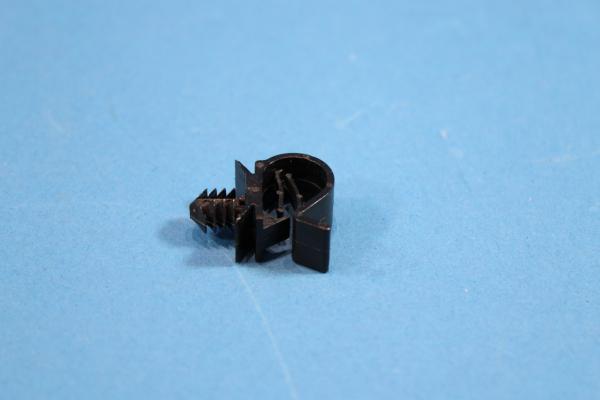 Leitungshalter BMW E31 E36 E38 E39 E46 E53 E60 E61 E65 E66 E84 E85 E90 E91 E92 E93 F01 F02 F06 F07 F10 F11 F12 F13 F39 F48 F93 G01 G02 G05 G06 G07 G16 G20 G21 G30 G31 G32 K21 K25 K25H K34 K48 K50 K51 K52 K53 K54 K61 K67 K69 K72 K80 K81 K82 K83 K84 I12 I15