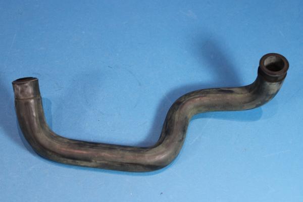 Hose between rubberboot and idle valve BMW 5er E34 Sedan / Touring