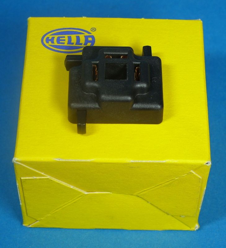 HELLA H4 Socket Plug & Play