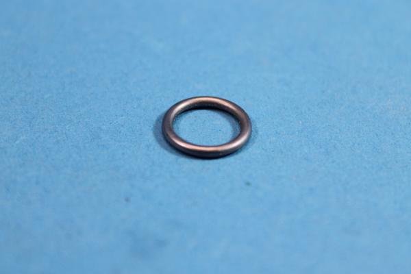 O-ring for oil cooling pipes on automatic transmission A12x15,5 BMW E28 E30 E31 E32 E34 E36 E38 E39 E46 E52 E53 E60 E61 E63 E64 E65 E66 E70 E71 E83 E85 E86 E87 E90 E91 E92 E93 F01 F02 F06 F10 F12 F13 F80 F82 F83