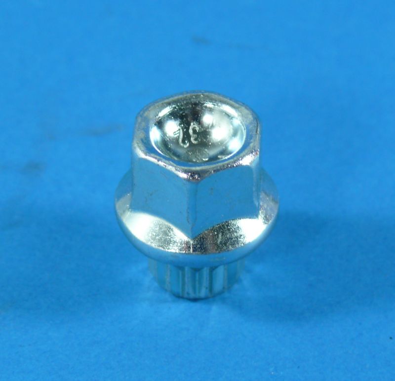 Adapter with code "Code 34" SW17mm original BMW