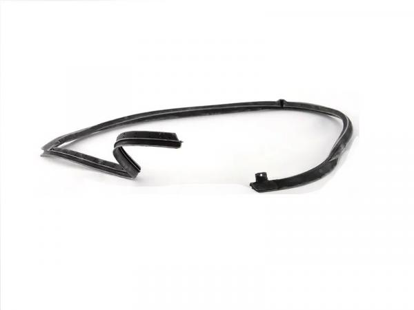 Window Seal rear RIGHT for BMW 3er E30 4-doors (NOT Touring)