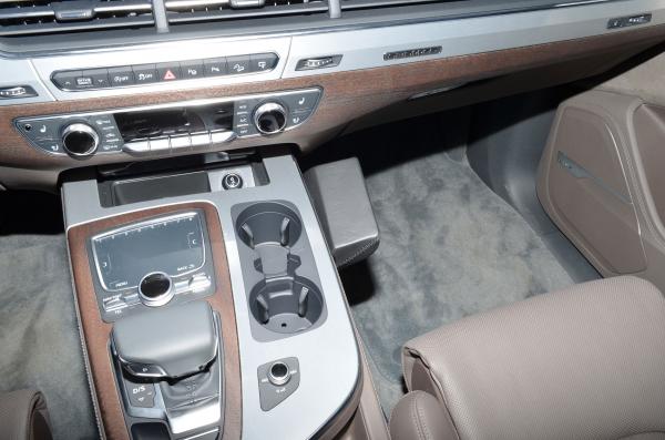KUDA Telefonkonsole passend für Audi Q7 ab 04/2015 Kunstleder schwarz