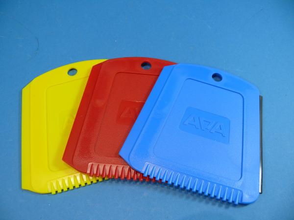 APA Eiskratzer blau / rot / gelb