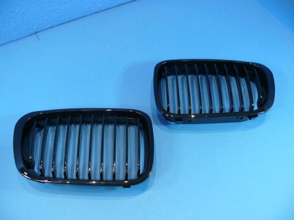 Shadow-Line Kidney black shiny fit for BMW E46 Sedan/Touring bis 09/01