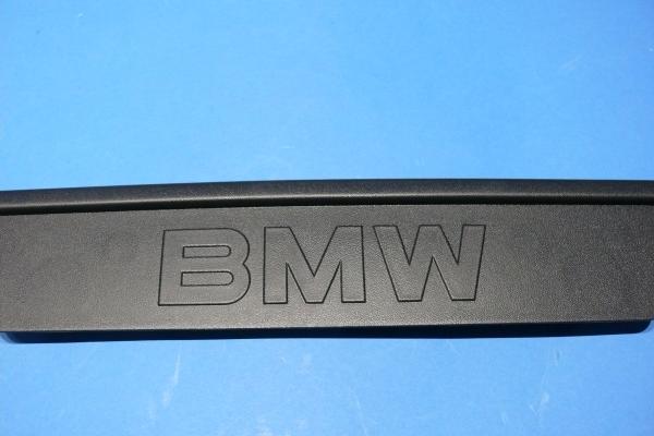 Nr. Schildhalter RAUH "BMW" für M3 Stoßstange BMW E36