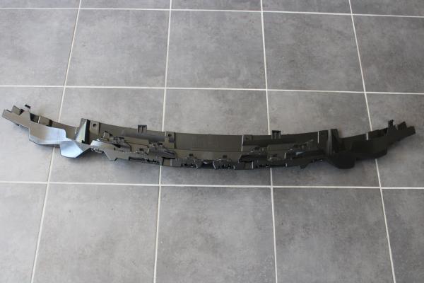 Insert, air intake, center BMW F30 / F31 (with ACC)