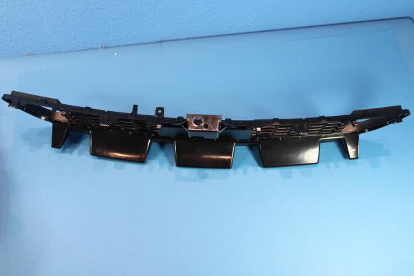 Insert Air Inlet middle BMW 4er F32 / F33 / F36