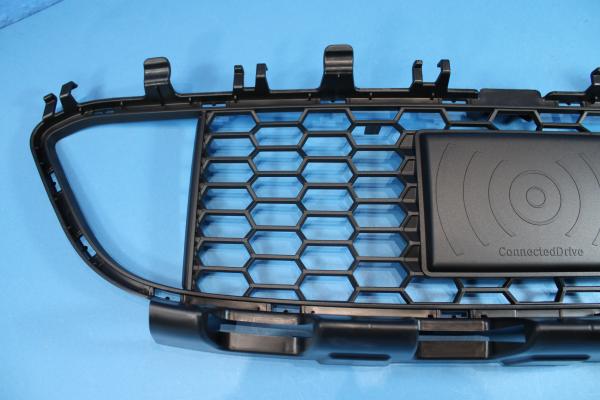 Insert, air intake, center (M-Technic) BMW F30 / F31 (with ACC)