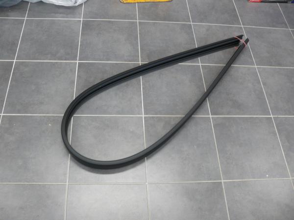 Gummileiste hinten BMW 3er E30 bis 7/87, Cabrio bis 10/90