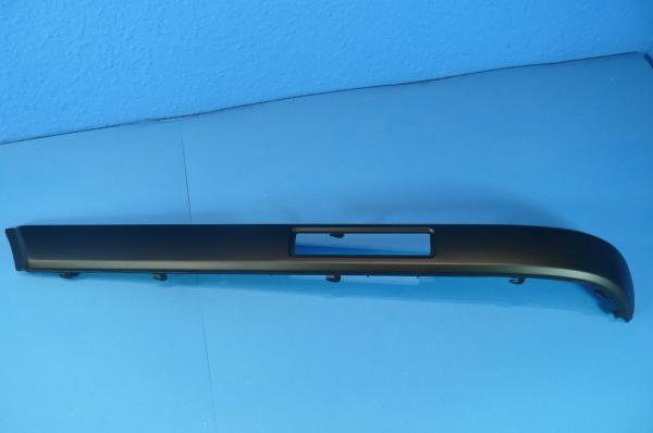Stossleiste hinten links für US Positionsleuchten BMW 5er E34 glatte Oberfläche