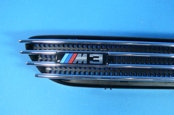 Ventilation grille -left side- with M3 Logo
