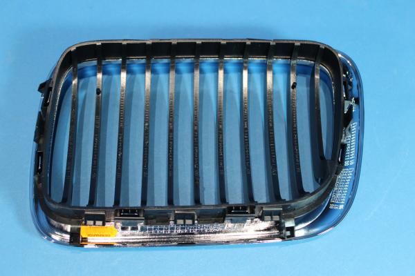 BMW Front Grille -right side- BMW 3er E36 from 8/96