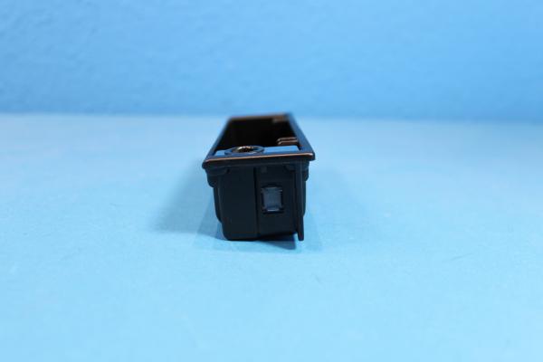 Einsatz Ascher vorne CHROM für BMW E46 / E63 / E64