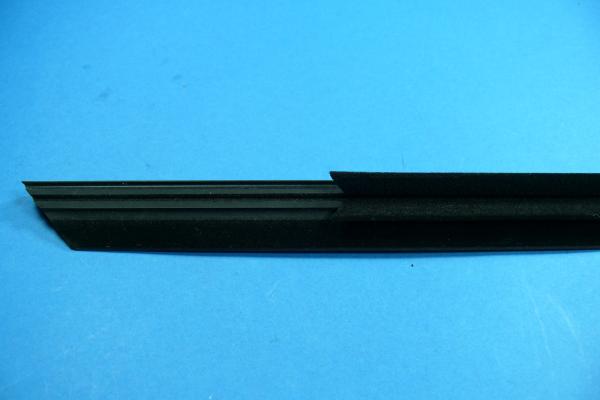 Fensterschachtabdichtung innen vorne LINKS BMW 3er E30 4trg.