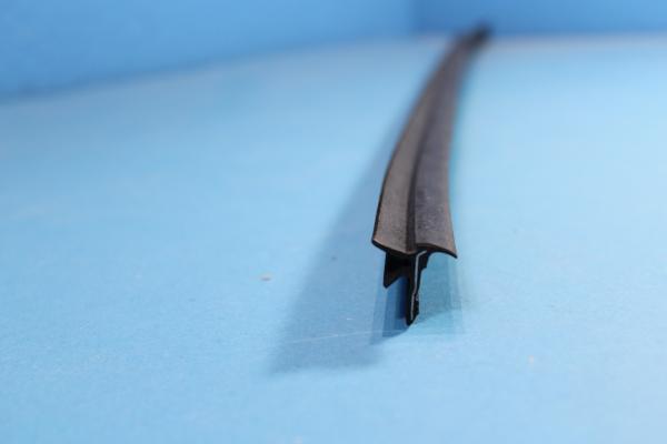 Window Slot Seal inside front LEFT BMW 3er E30 2doors