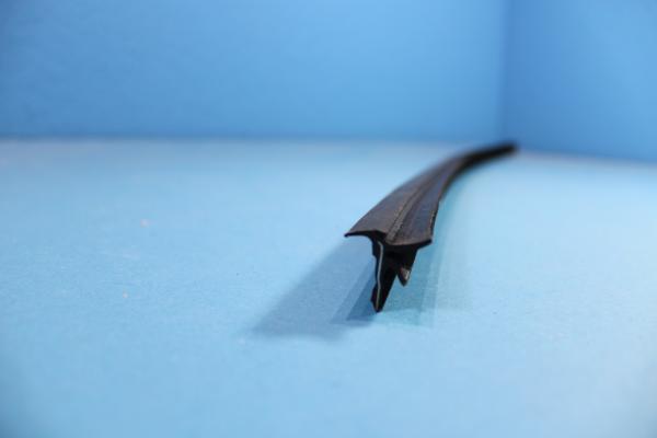 Fensterschachtabdichtung innen vorne RECHTS BMW 3er E30 2trg